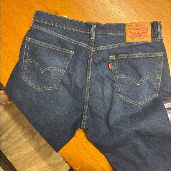 Levi Jeans 505’ Regular - Picture 4 of 11